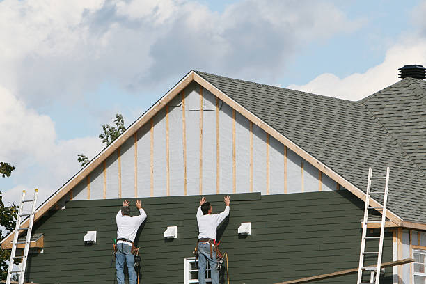 Professional Wood Siding technician working in Fountain City, IN