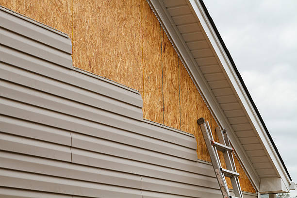 24/7 Emergency Wood Siding experts in Fountain City, IN